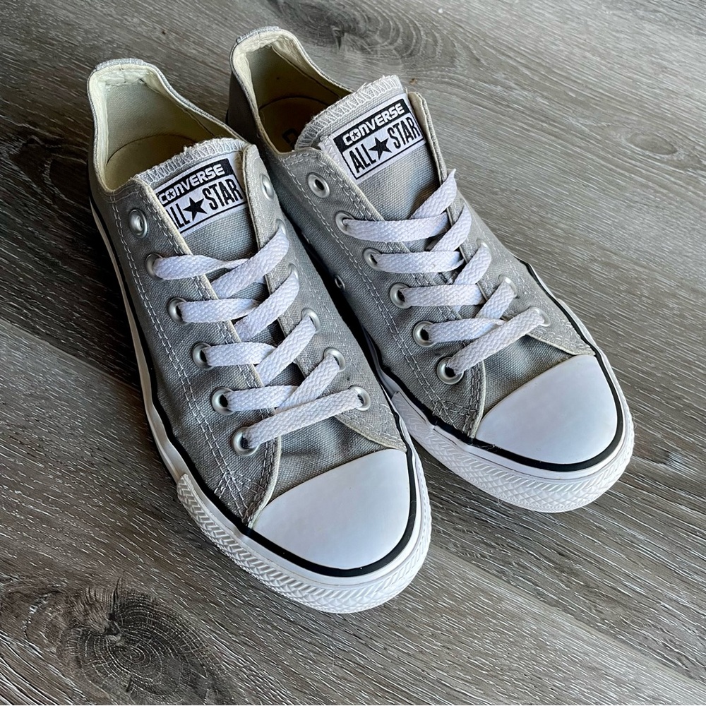 Chuck Taylor All Star Converse Ox Low Top Sneakers Grey Size 7